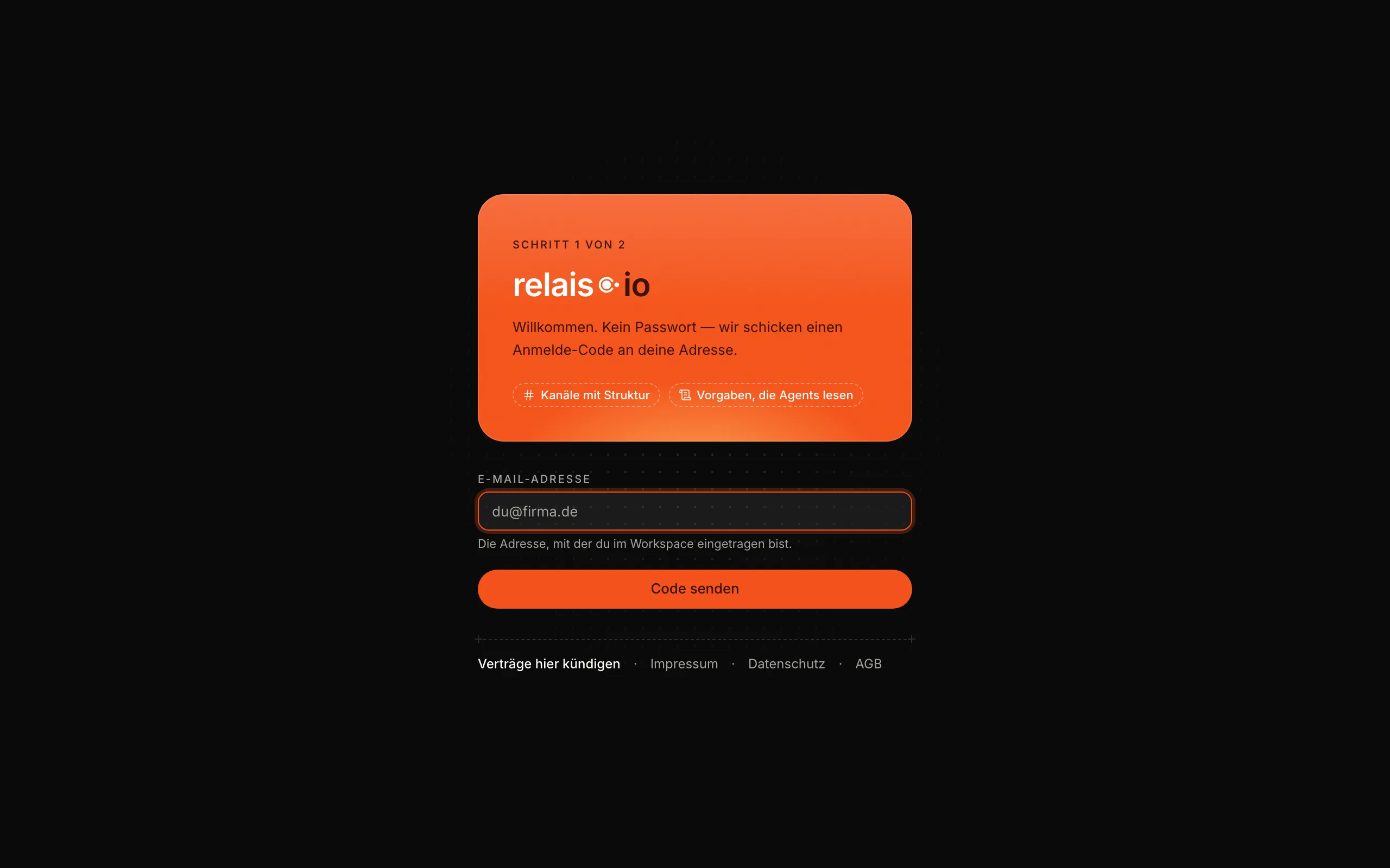 Die Anmeldeseite von relais.io: ein Feld für die E-Mail-Adresse und der Knopf „Code senden“.